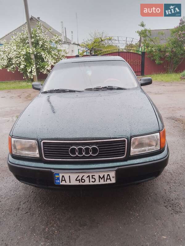 Седан Audi 100 1992 в Яготине