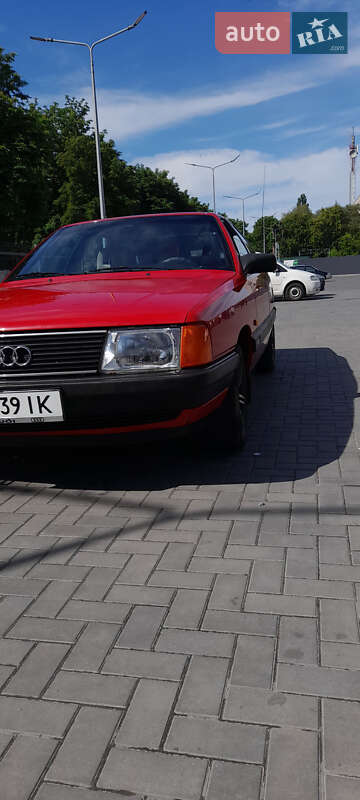 Седан Audi 100 1991 в Кременчуці