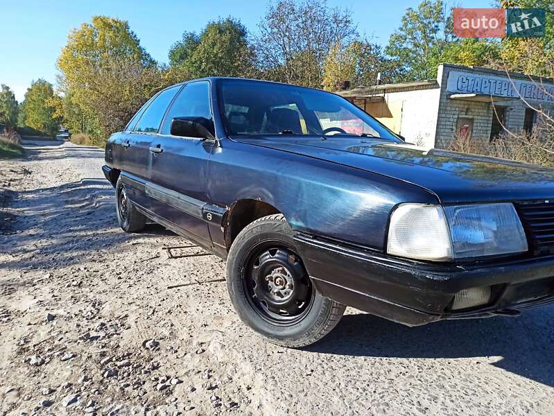 Седан Audi 100 1987 в Тернополі