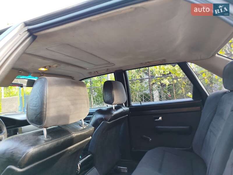 Седан Audi 100 1989 в Мукачево