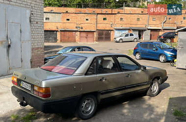 Седан Audi 100 1986 в 