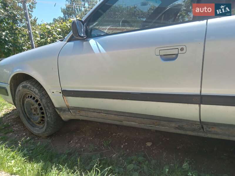 Седан Audi 100 1992 в Надвірній