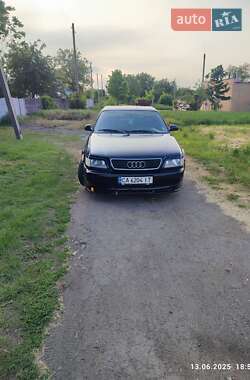 Седан Audi 100 1991 в Шполі