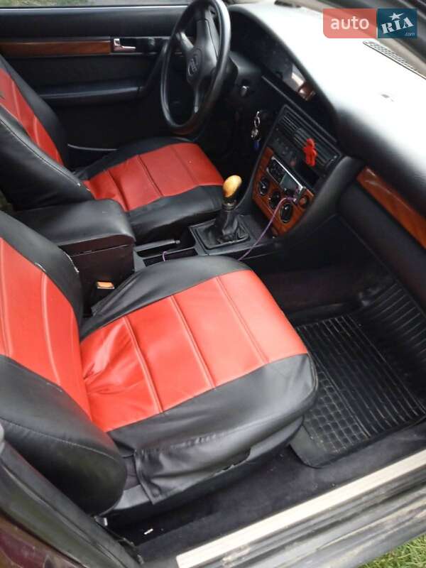 Седан Audi 100 1991 в Кельменцях