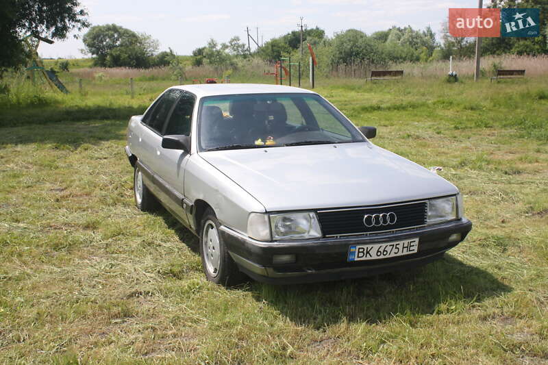 Audi 100 1990