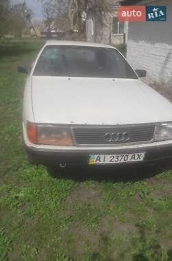 Седан Audi 100 1987 в Яготині
