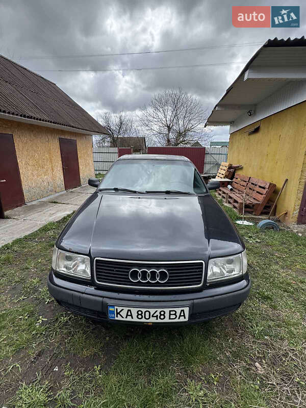 Седан Audi 100 1993 в 