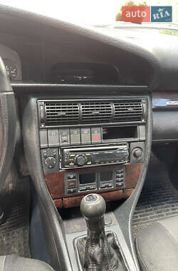 Седан Audi 100 1993 в 