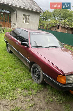 Седан Audi 100 1988 в 
