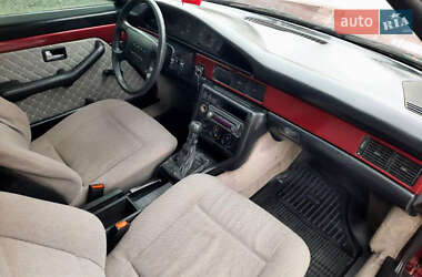 Седан Audi 100 1988 в 