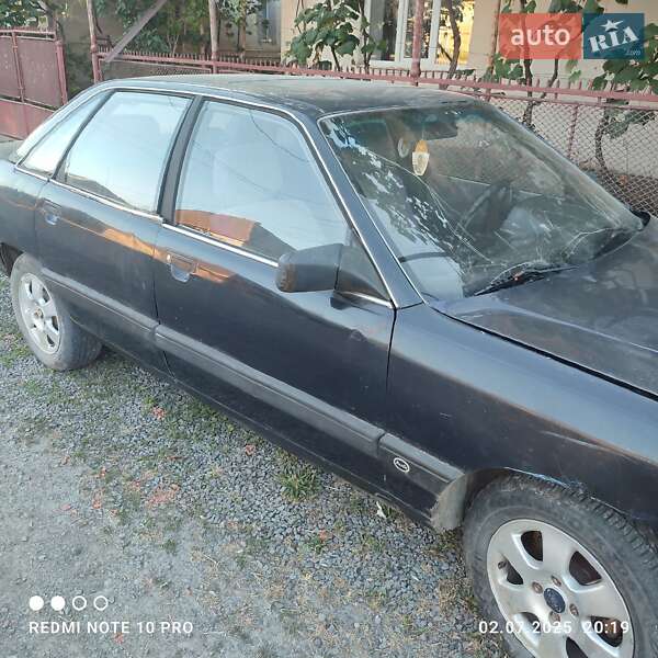 Седан Audi 100 1986 в Виноградове