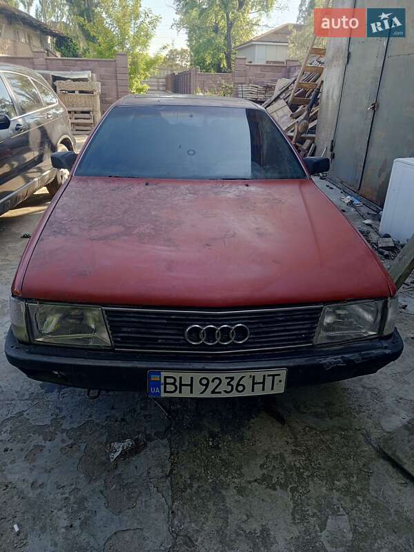 Audi 100 1984