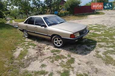 Седан Audi 100 1986 в 