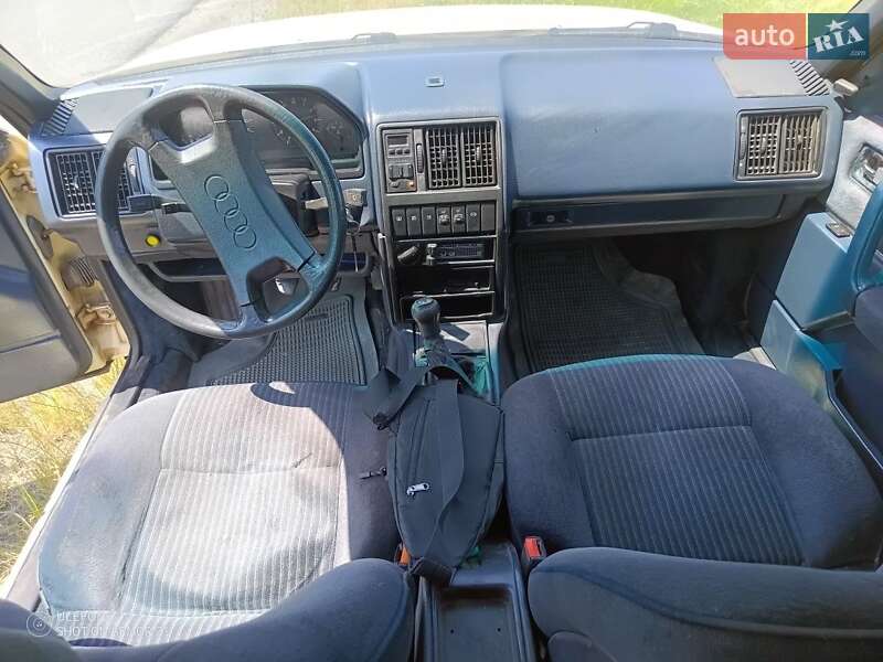 Седан Audi 100 1986 в Козятині