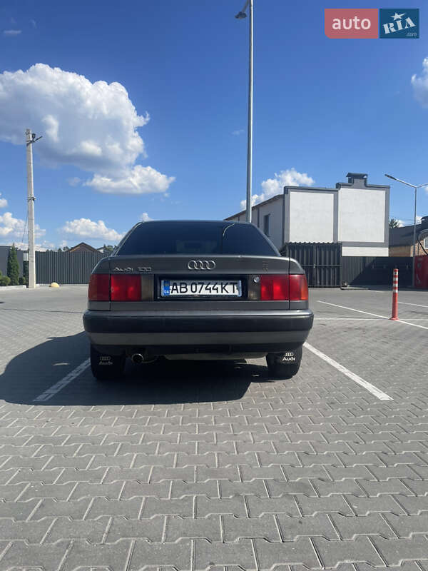 Седан Audi 100 1991 в 
