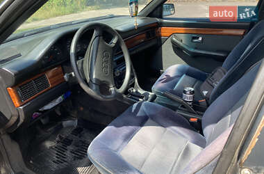 Седан Audi 100 1990 в 