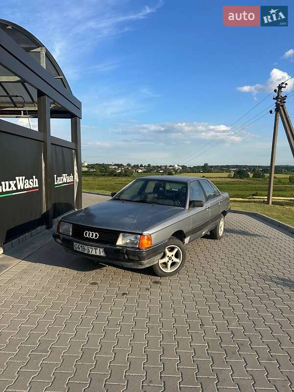 Audi 100 1988