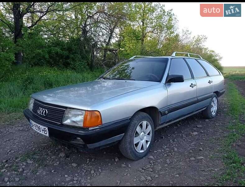 Универсал Audi 100 1987 в Балте