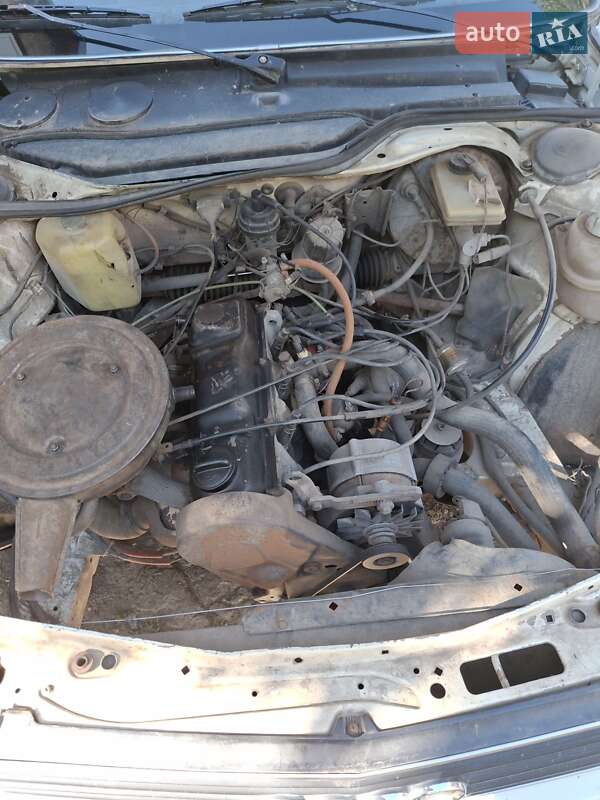 Седан Audi 100 1986 в Луцке фото 7 Седан Audi 100 1986 в Луцке