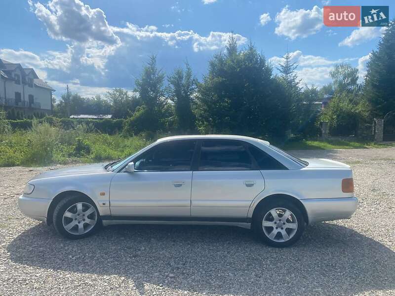 Седан Audi 100 1991 в Івано-Франківську