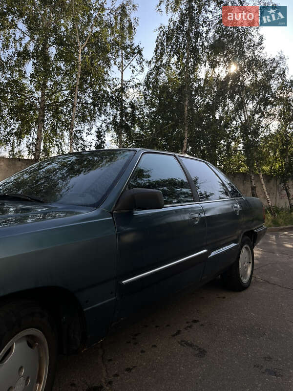 Седан Audi 100 1991 в Киеве