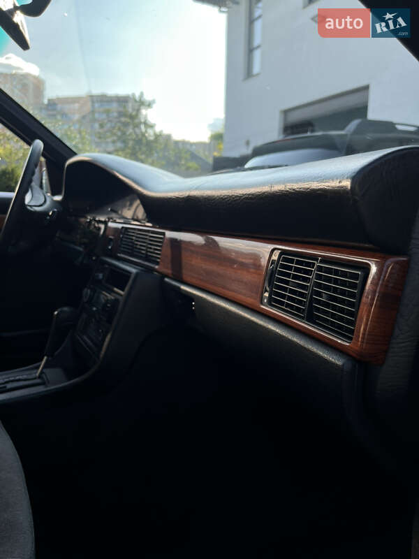 Седан Audi 100 1991 в Киеве