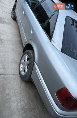 Седан Audi 100 1994 в  фото 4 Седан Audi 100 1994 в
