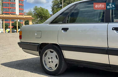 Седан Audi 100 1984 в 