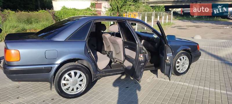 Седан Audi 100 1991 в Хмельницком