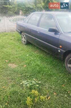 Седан Audi 100 1990 в 