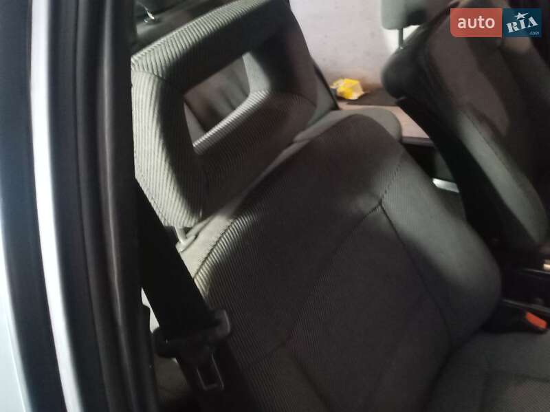 Седан Audi 100 1990 в Ладыжине