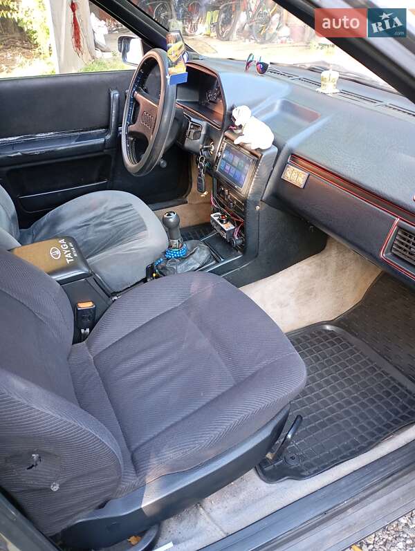 Седан Audi 100 1983 в Хмельнике