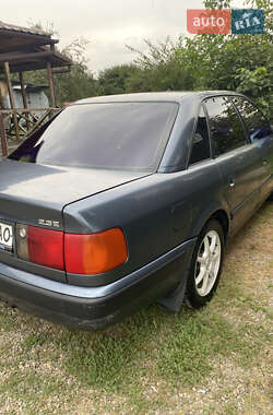 Седан Audi 100 1992 в 