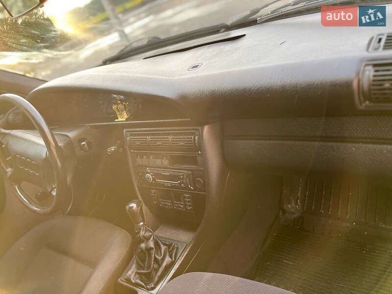 Седан Audi 100 1992 в Городенке