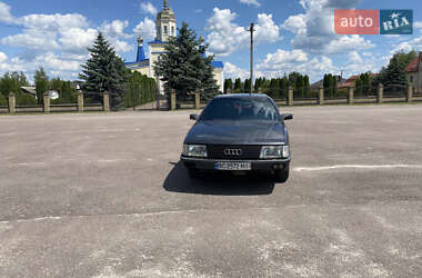 Седан Audi 100 1990 в 