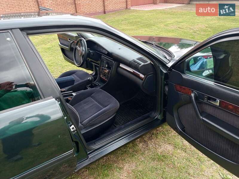 Седан Audi 100 1992 в Владимире