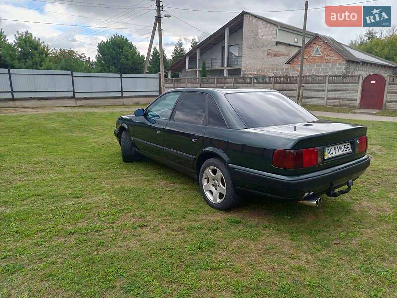 Седан Audi 100 1992 в Владимире