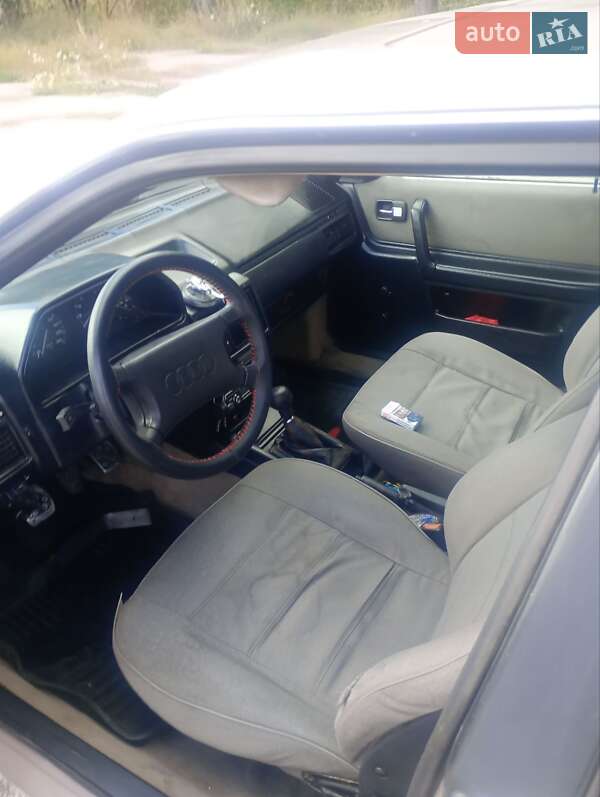 Седан Audi 100 1987 в Чернігові