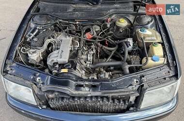 Седан Audi 100 1991 в 