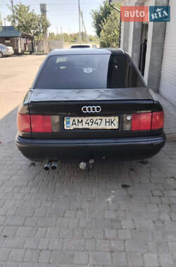 Седан Audi 100 1993 в 