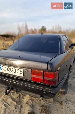 Седан Audi 100 1988 в Шацке