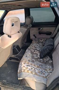 Седан Audi 100 1988 в Шацке