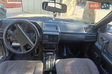Седан Audi 100 1989 в 
