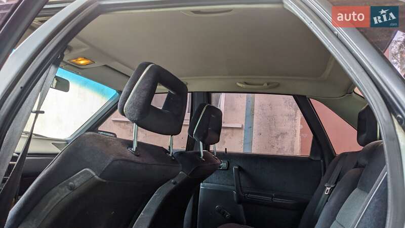Седан Audi 100 1985 в Запорожье
