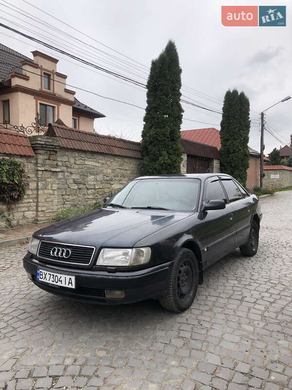 Седан Audi 100 1993 в Каменец-Подольском