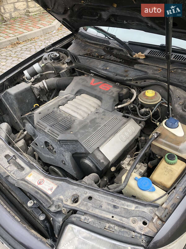 Седан Audi 100 1993 в Каменец-Подольском