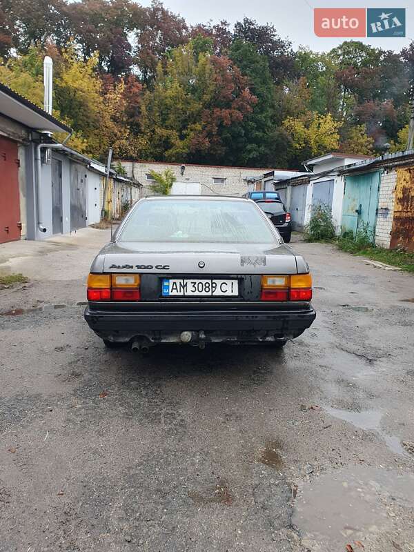 Седан Audi 100 1986 в Житомире