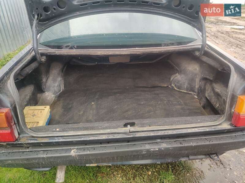 Седан Audi 100 1989 в Скалаті фото 10 Седан Audi 100 1989 в Скалаті