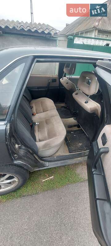 Седан Audi 100 1986 в Бобровице