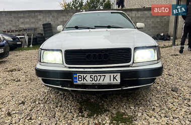 Седан Audi 100 1991 в Кременце
